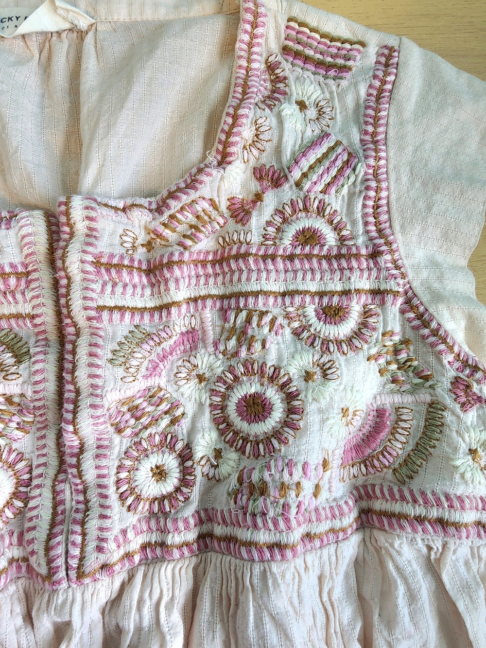 Lucky Brand Light Pink Embroidered Sleeveless Peplum Top - Picture 2 of 3